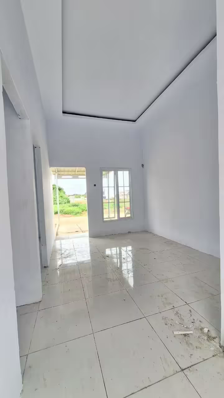 Ruang Tamu Drop Ceiling & Keramik 50x50